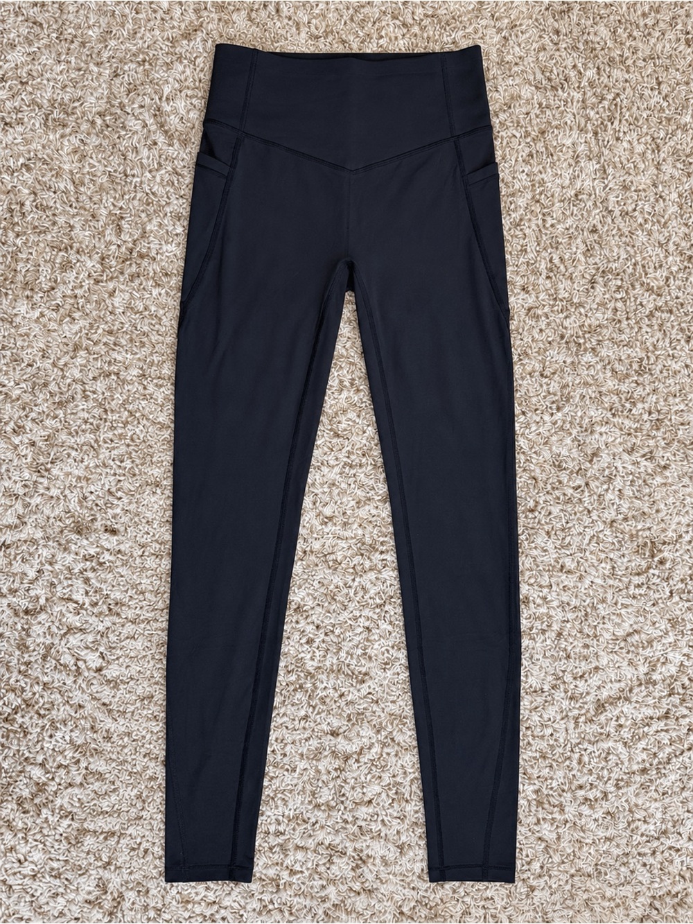 Halara UltraSculpt High-Waisted Navy Pocket Leggings Size M NWOT